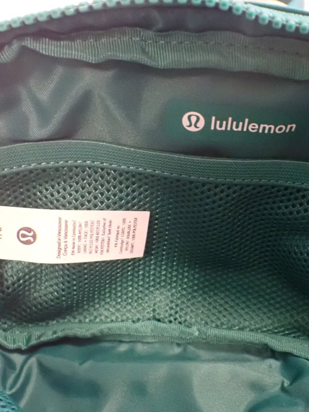 Lululemon Everywhere Belt Bag - Picture 5 of 7